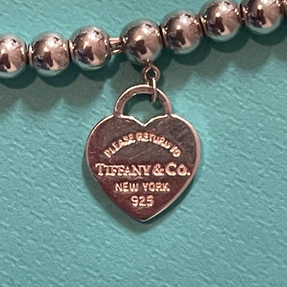 Return to Tiffany Silver Earrings & Bracelet Set - Picture 9 of 13